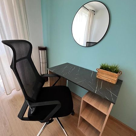 Al Malina 3Bdr Family Apt With Parking Space Near Airport And Iec Sofía Exterior foto