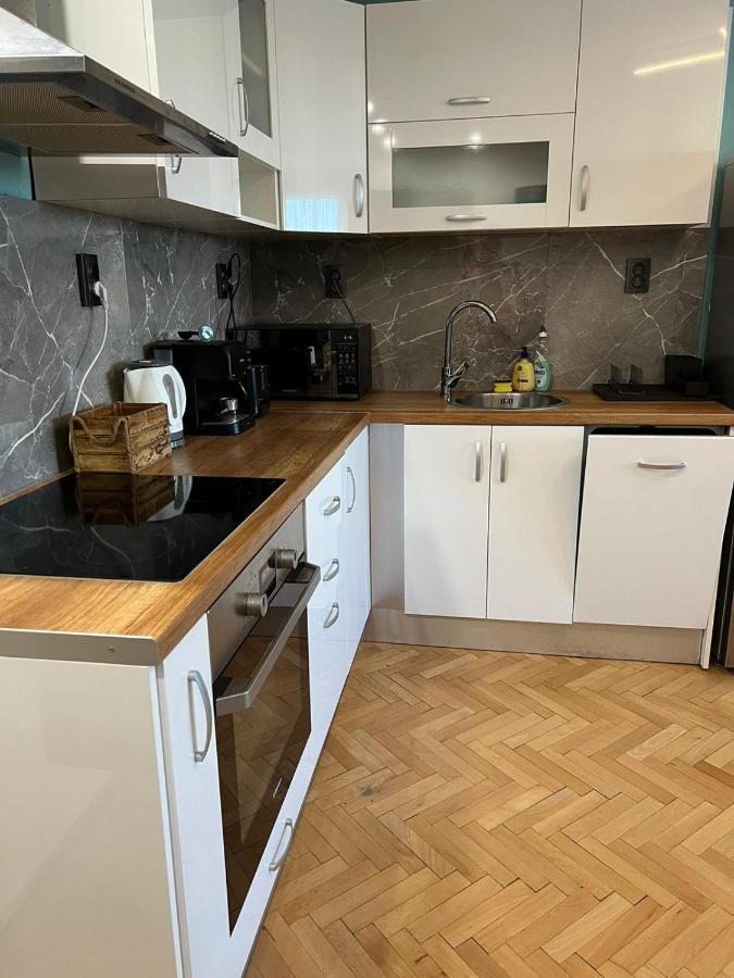 Al Malina 3Bdr Family Apt With Parking Space Near Airport And Iec Sofía Exterior foto