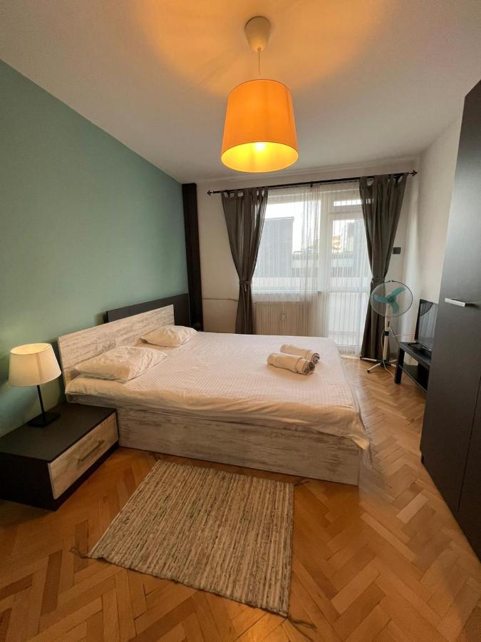 Al Malina 3Bdr Family Apt With Parking Space Near Airport And Iec Sofía Exterior foto
