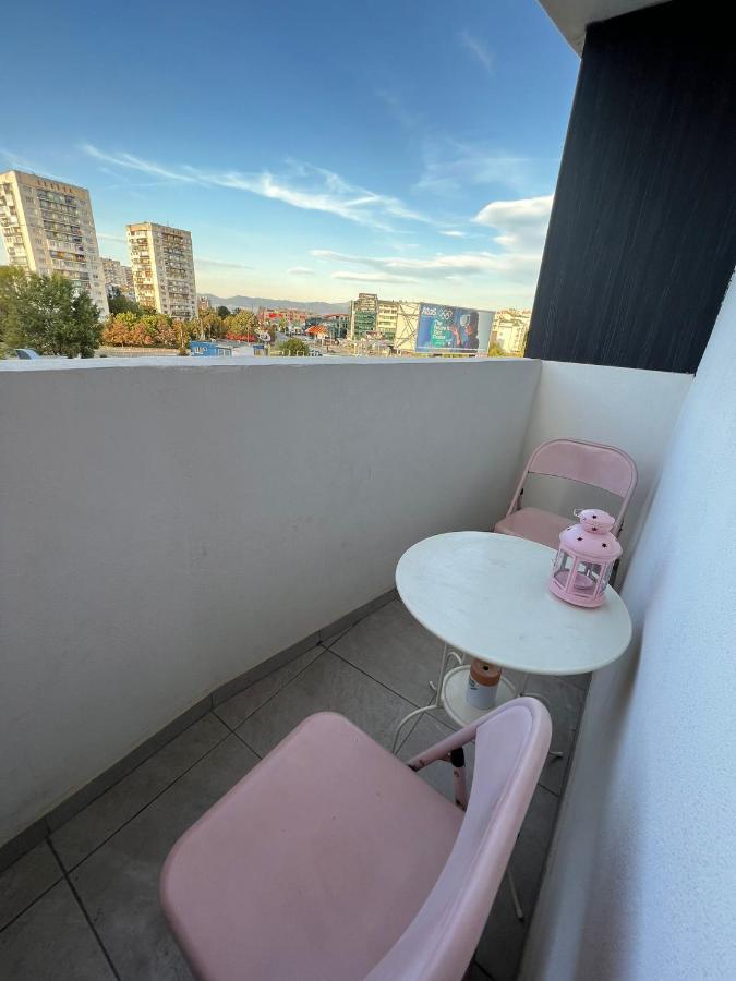 Al Malina 3Bdr Family Apt With Parking Space Near Airport And Iec Sofía Exterior foto